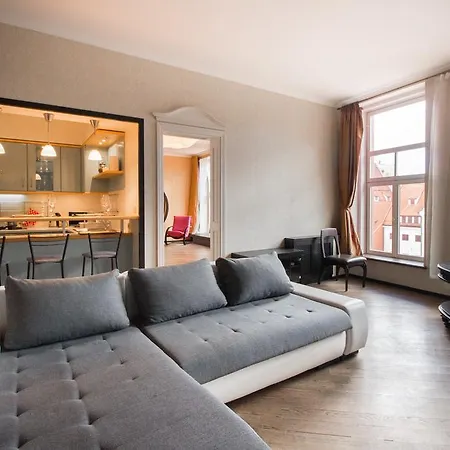 Old Sightseeing Apartment *