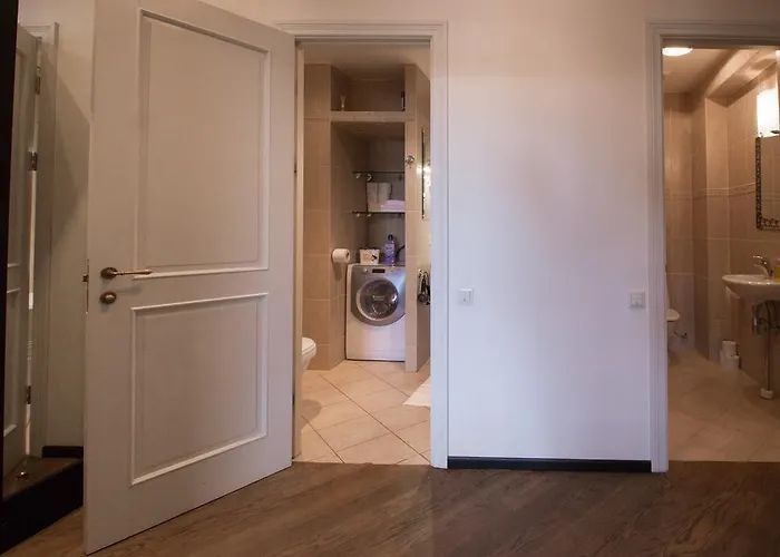 Old Sightseeing Apartment *